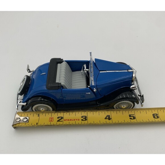 National Motor Museum Mint Diecast 1934 V-8 Deluxe Roadster Blue 1:32 I2 - Picture 8 of 11